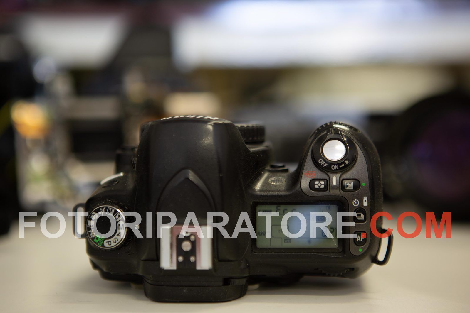 Nikon D80 ERR: specchio bloccato — sostituzione ingranaggio mirrorbox
